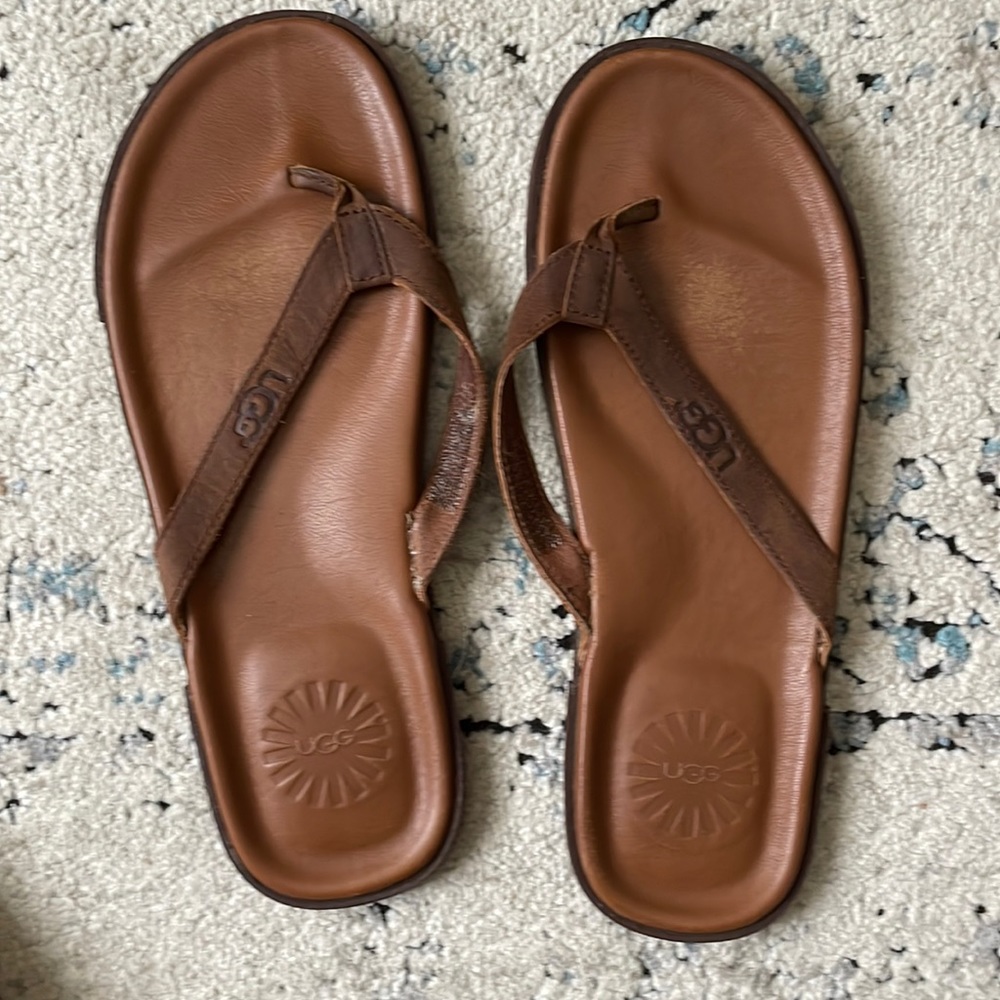 Mens Ugg flip flops